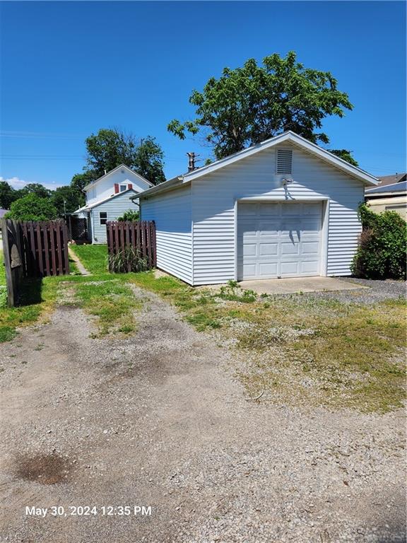 736 N Main Property Photo 43